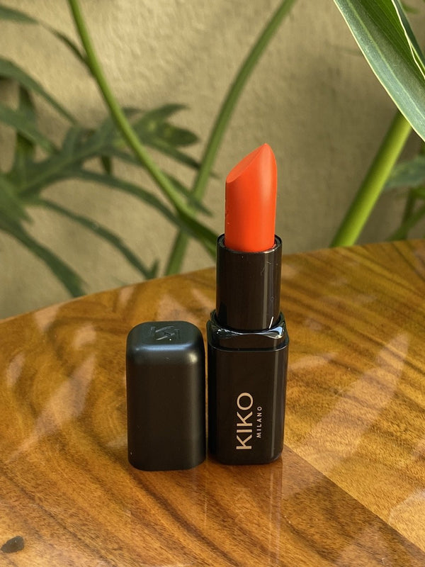 Batom Smart Fusion Lipstick, marca Kiko Milano, cor 413, 3 g