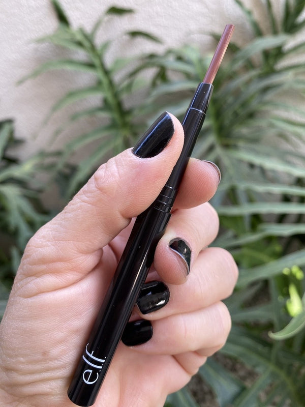 Lápis delineador labial marca ELF love triangle cor Mauve, 0,2 G