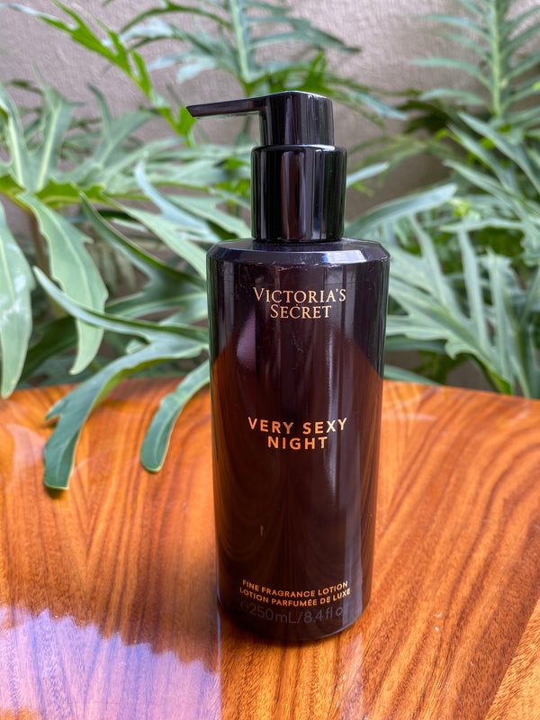 Hidratante Very Sexy Night, Fine Fragrance, Victoria´s Secret, 250 ml